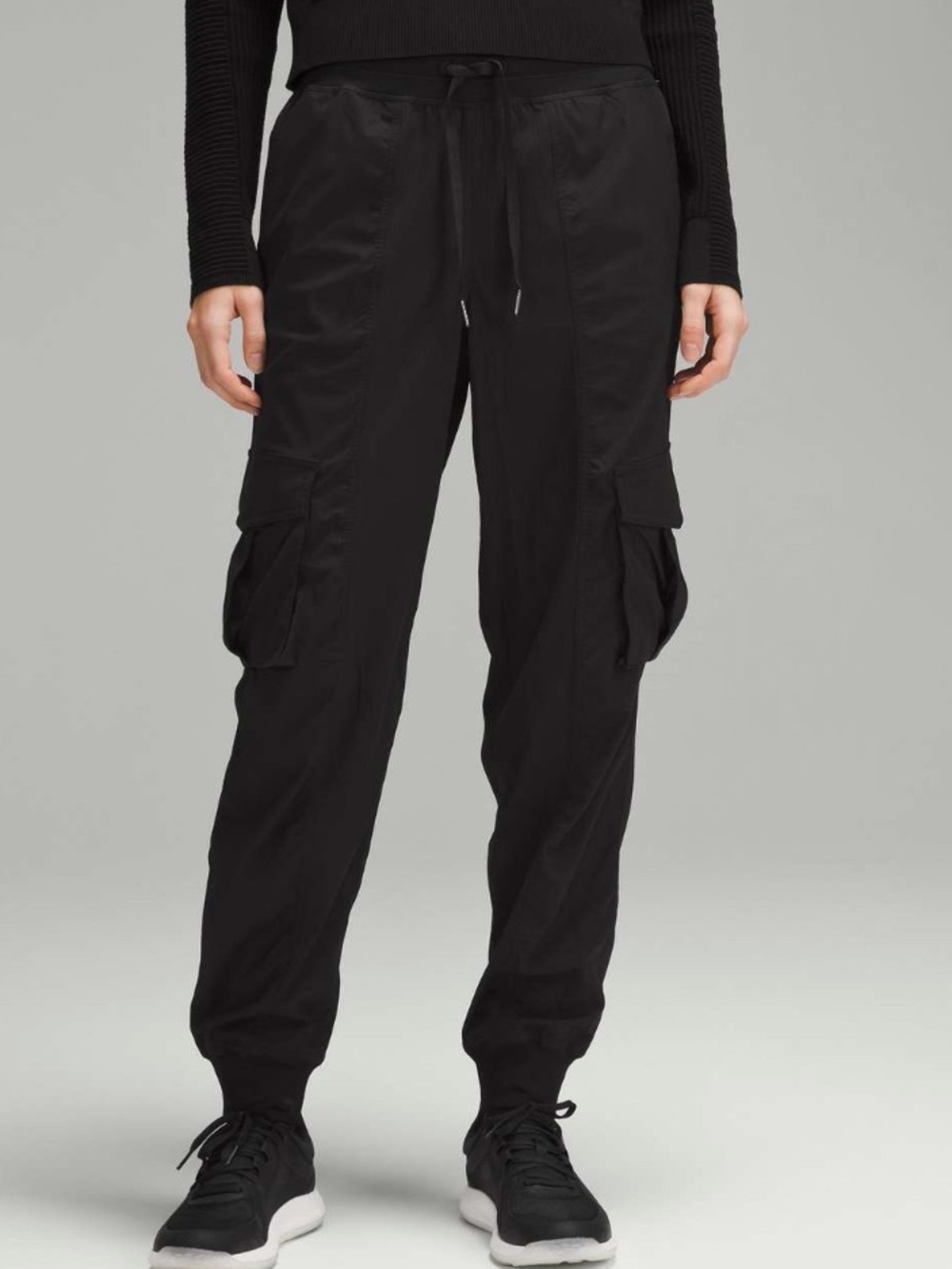 Lululemon Dance Studio Relaxed-Fit Mid-Rise Cargo Jogger Black XS - Picture 3 of 10